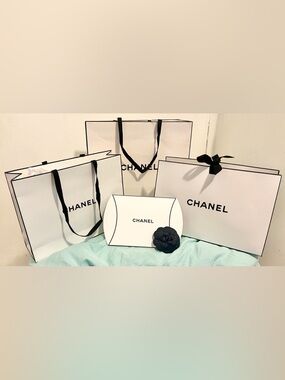 CHANEL White and Black Branded Shopping Bag and Gift Box Set. ( Bundle of 4 )